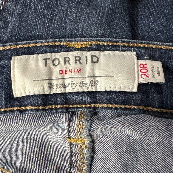 Torrid SZ 20R Straight Leg Jeans Stretch Hi-Rise Factory Faded Medium Wash Blue - Picture 7 of 9